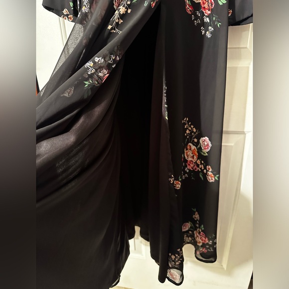 IEENA FOR MAC DUGGAL Belted Floral Print Illusion Long Sleeve Gown Black Size 12 - Picture 9 of 16